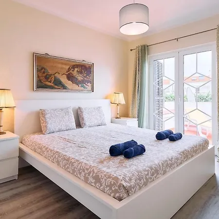 Casa Sauchi Mit Gemeinschaftspool - Neu Renoviert * Albufeira